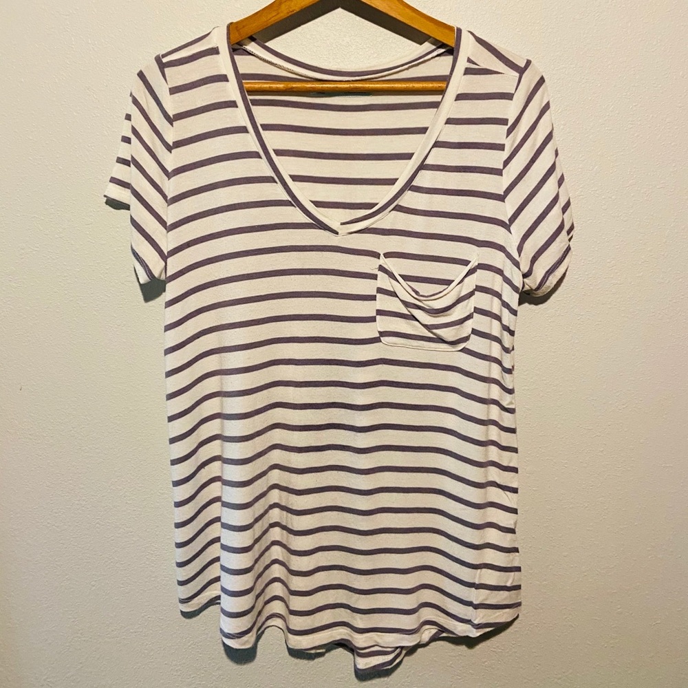 Striped soft grey and white tee with pocket